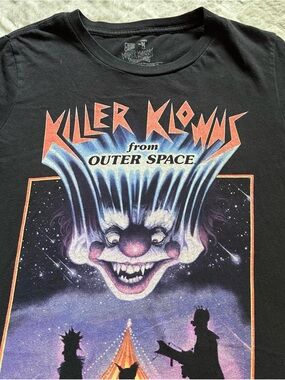Killer Klowns from Outer Space women’s Graphic Tee - Black medium